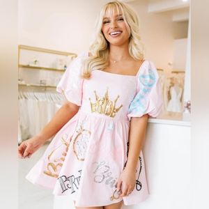 NWT Queen of Sparkles Pale Pink Bride All Over Dress Size: M